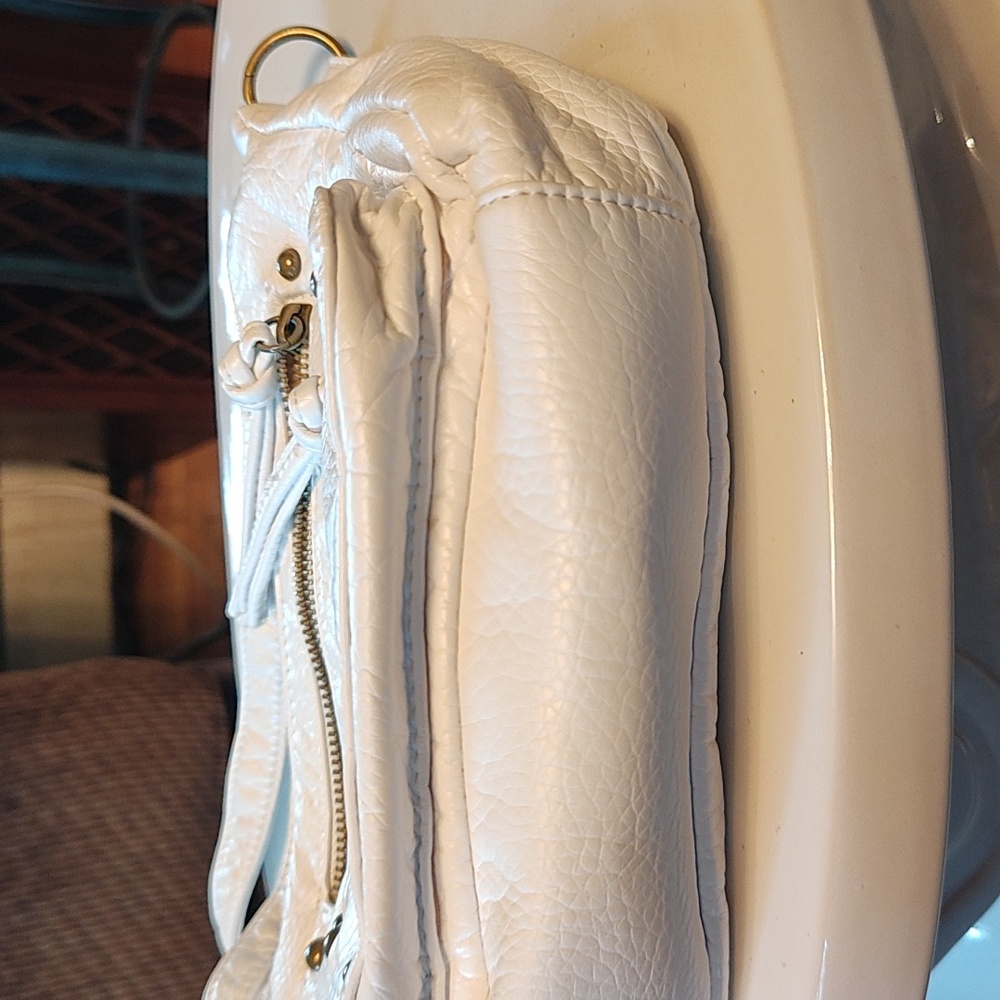White Bruno purse - Picture 7 of 12